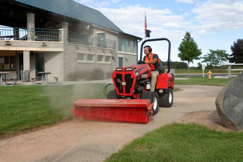 Steiner | Rotary Sweeper
