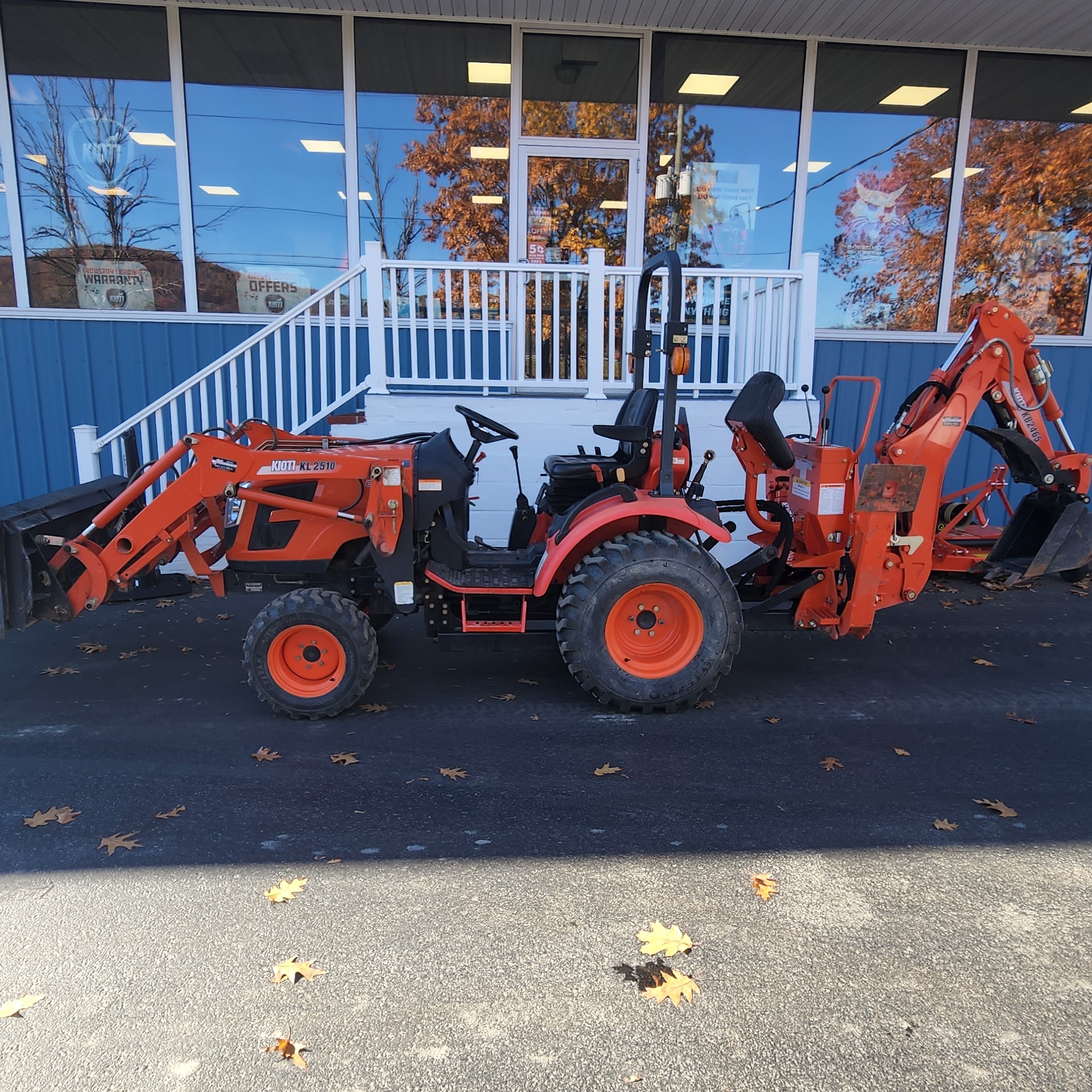 Used Kioti CK2510H Tractor/Loader/Backhoe