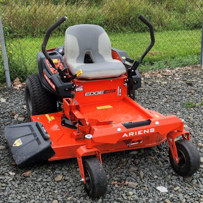 Used 2020 Ariens Edge 42